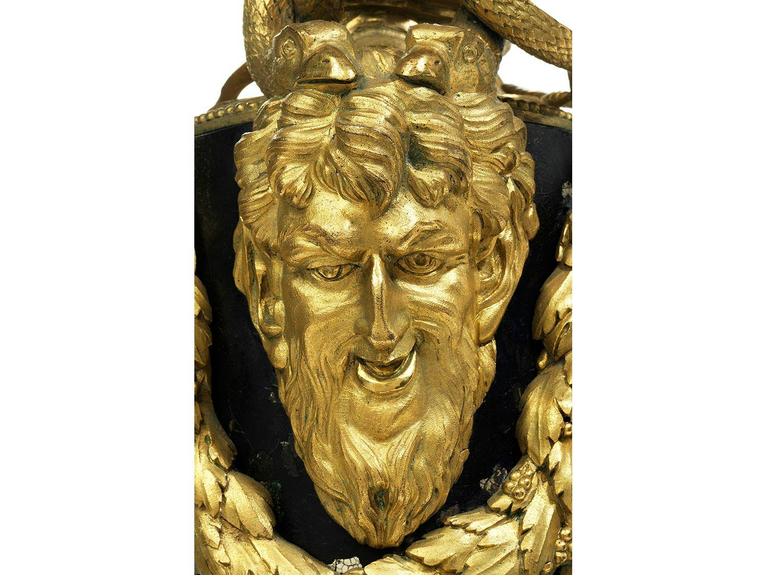 Detailabbildung: Feine Louis XVI-Pendule