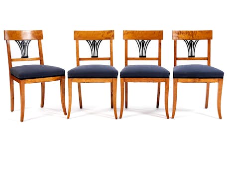 Vier Biedermeier-Stühle mit Palmettdekor