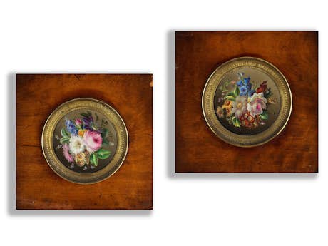 Paar Porzellanmalereien mit Blumenstrauss