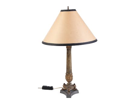Lampe im Louis Philippe-Stil