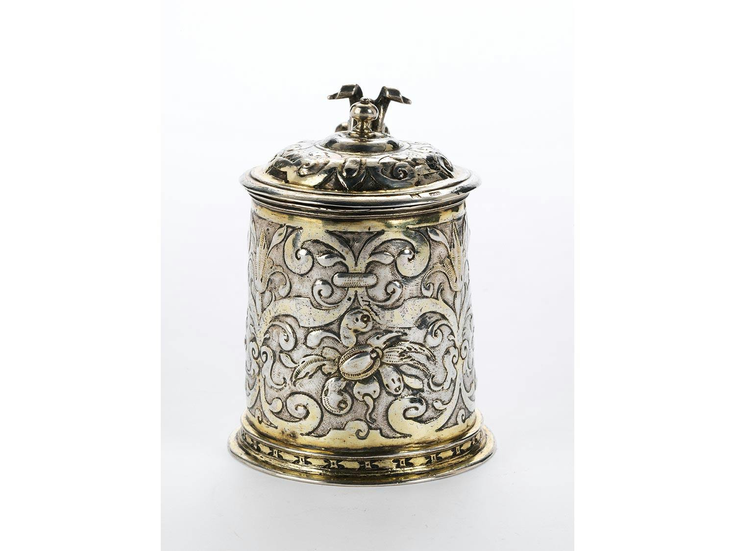 Detailabbildung: Zierlicher Augsburger Renaissance-Humpen