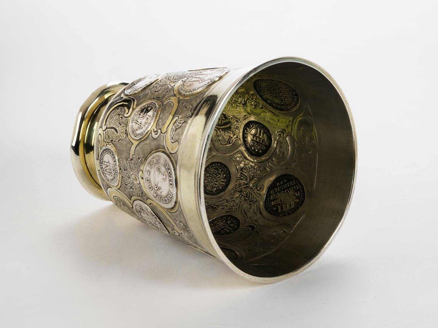 Detailabbildung: Berliner Münzbecher