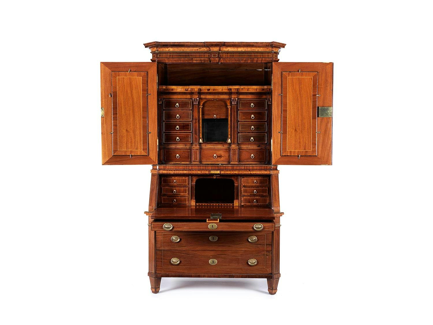 Detailabbildung: Bedeutender Dresdner Schreibsekretär