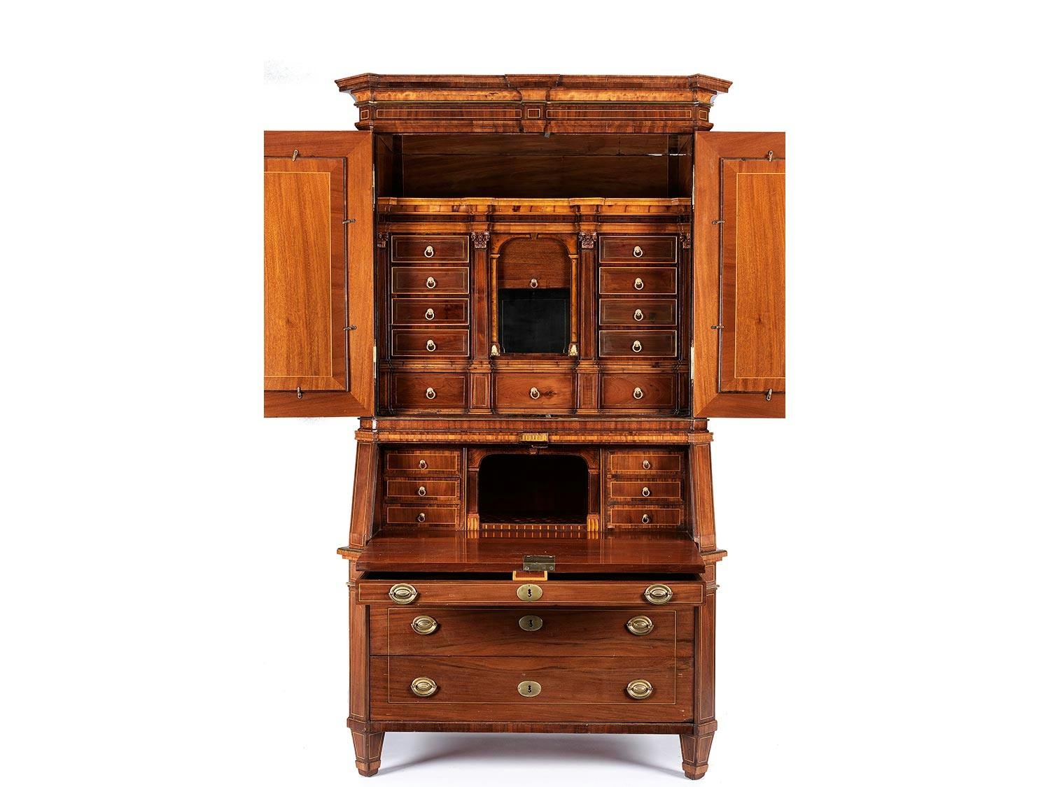 Detailabbildung: Bedeutender Dresdner Schreibsekretär