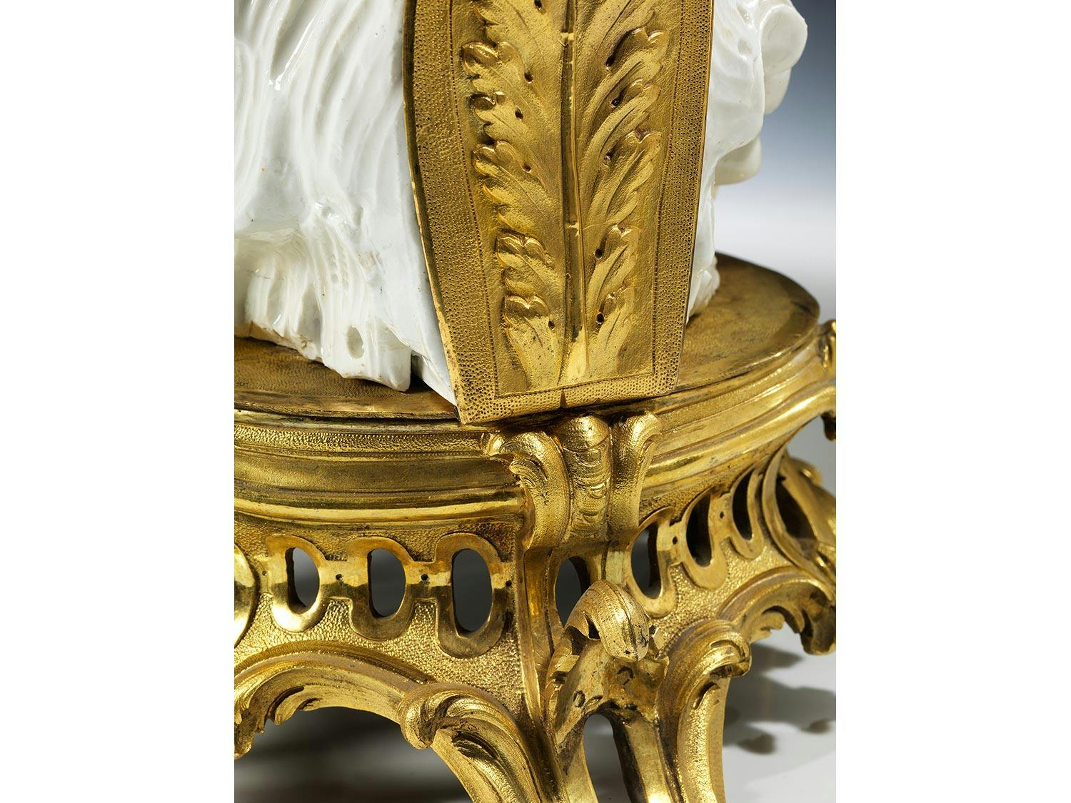 Detailabbildung: Paar seltene Porzellanobjekte