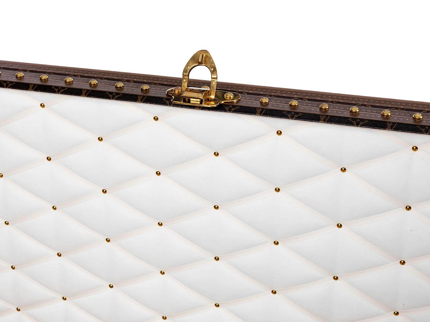 Detailabbildung: Louis Vuitton – Malle Courrier Tiroirs 2022