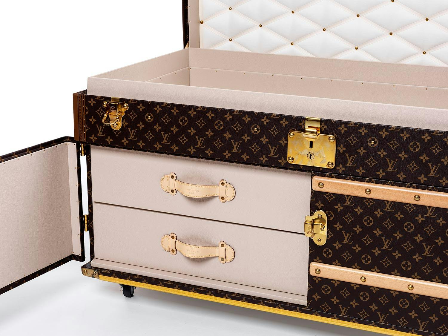 Detailabbildung: Louis Vuitton – Malle Courrier Tiroirs 2022