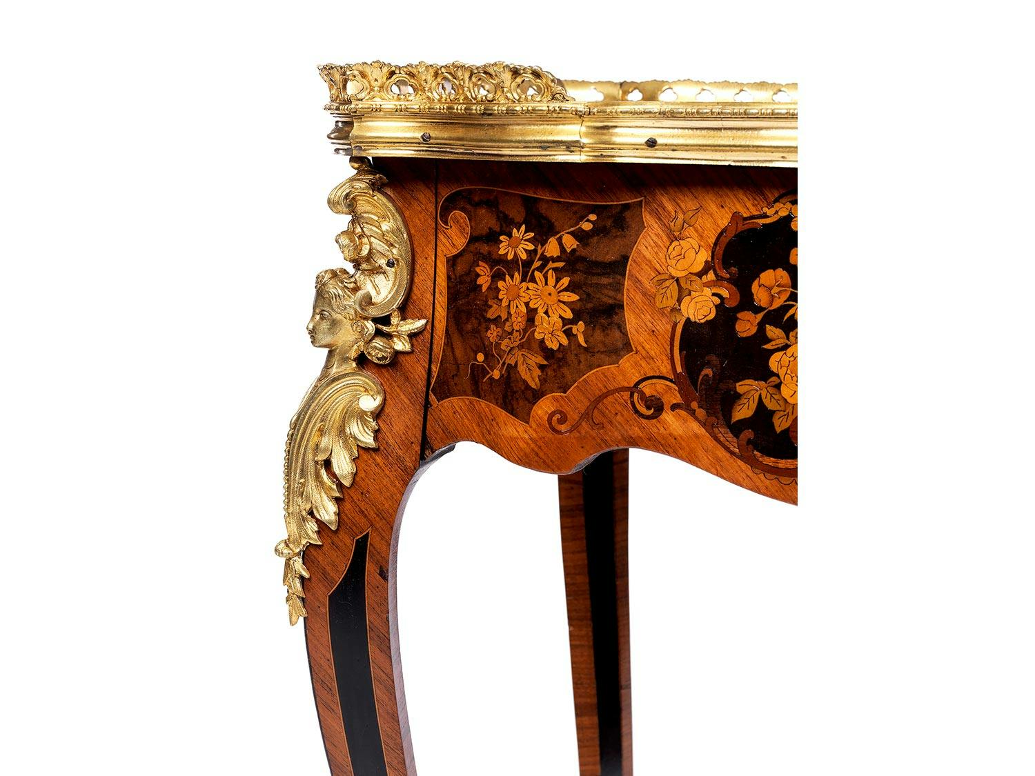 Detailabbildung: Napoleon III-Salontisch