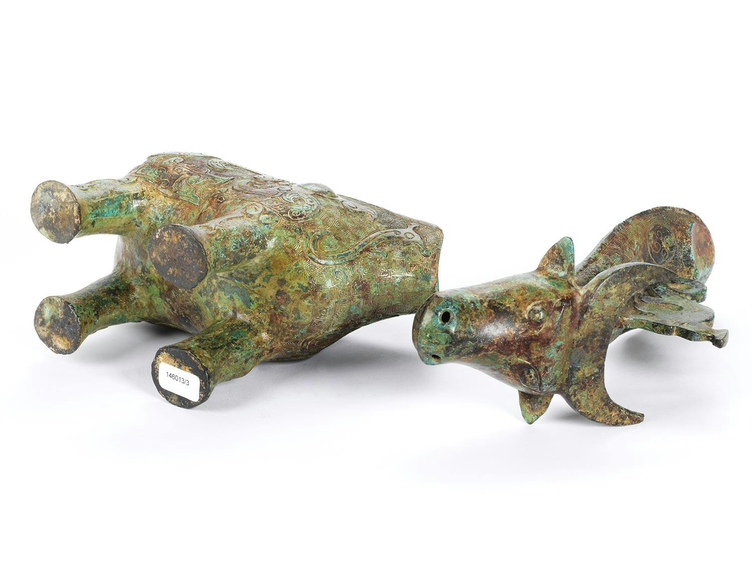 Detailabbildung: Ritualgefäß in Gestalt eines Büffels im Stil der Shang Zeit