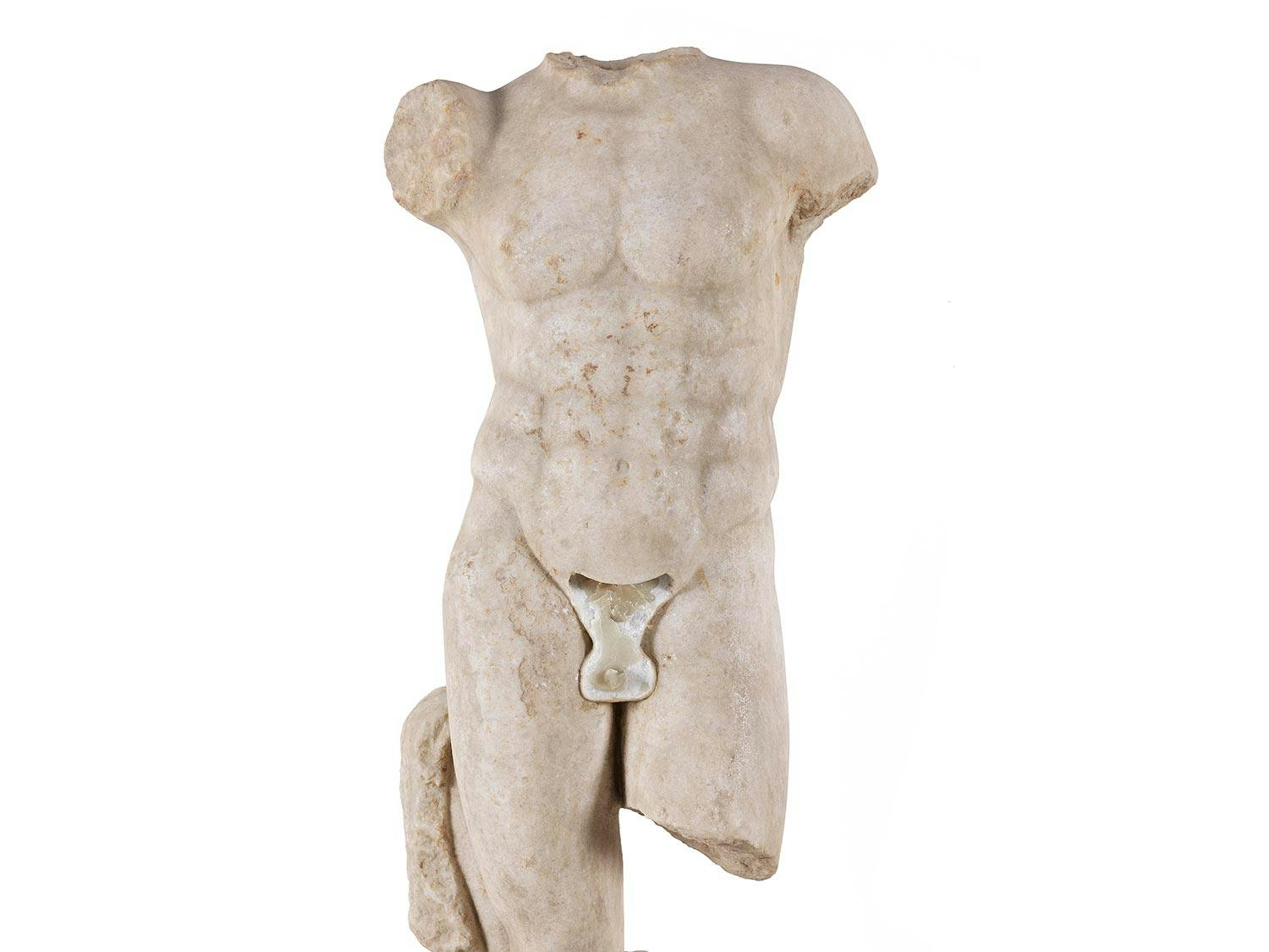 Detailabbildung: Torso eines Mannes