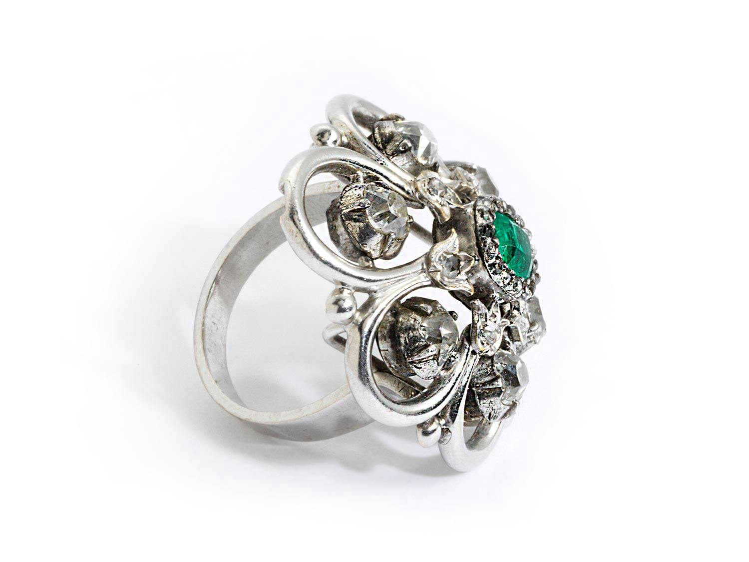 Detailabbildung: Smaragd-Diamantring