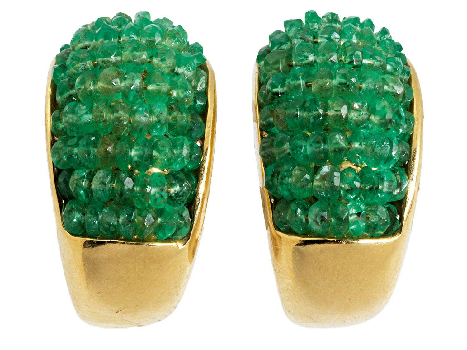 Halbkreolen mit Smaragdperlen-Besatz