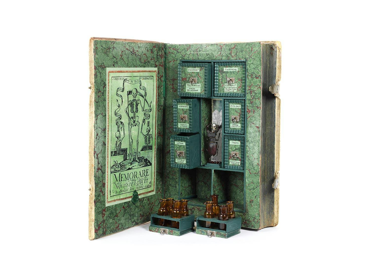 Geheime Giftapotheke in Buchform