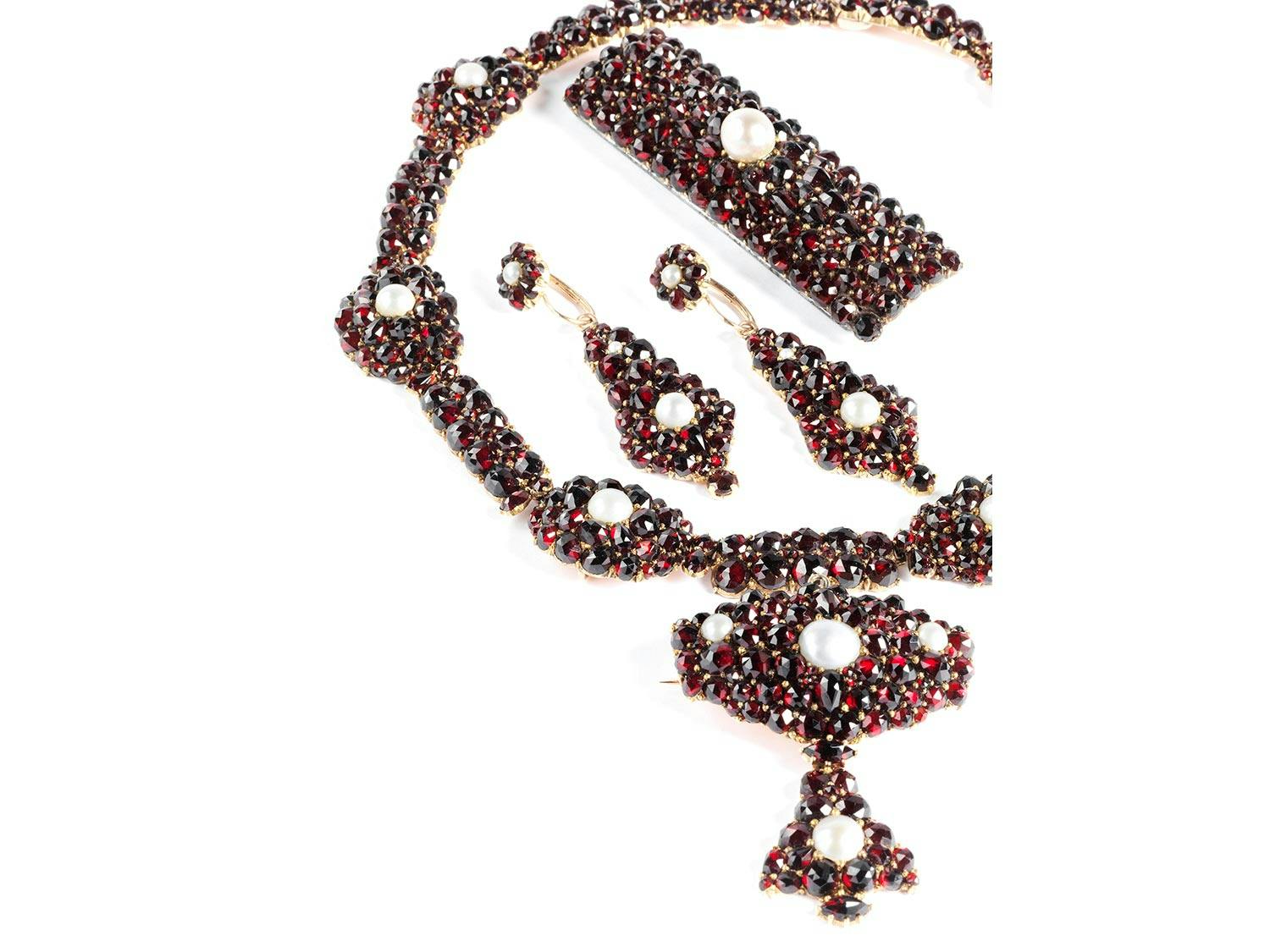 Detailabbildung: Antike Gold-Granat-Perl-Parure