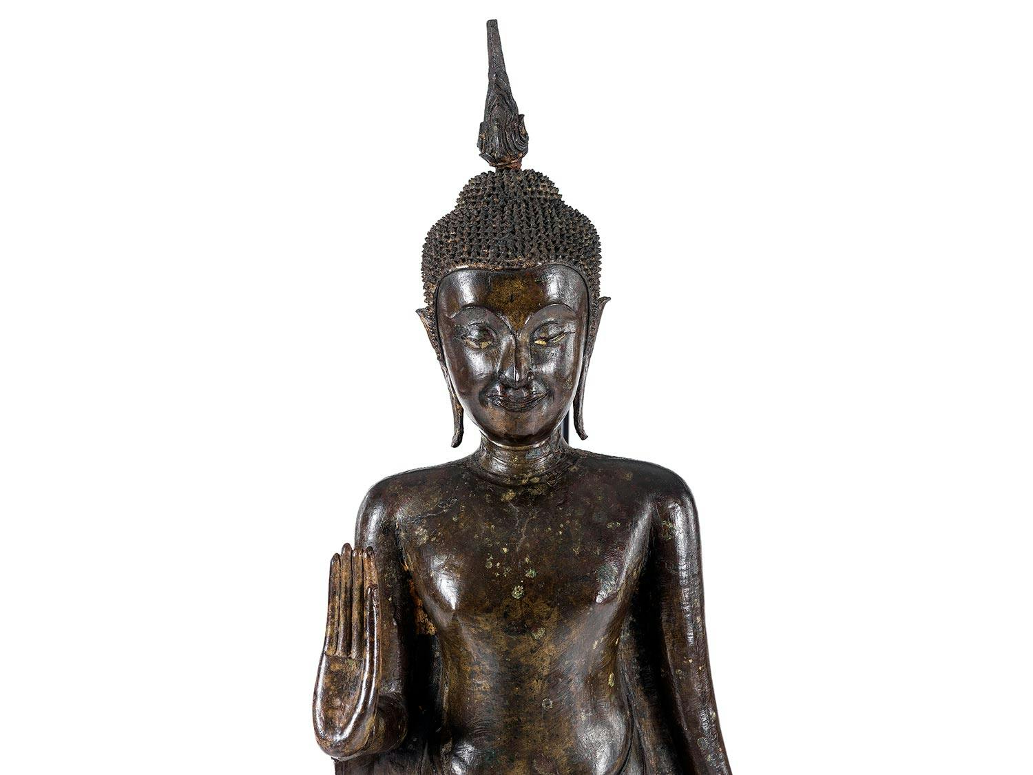 Detailabbildung: Stehender Buddha