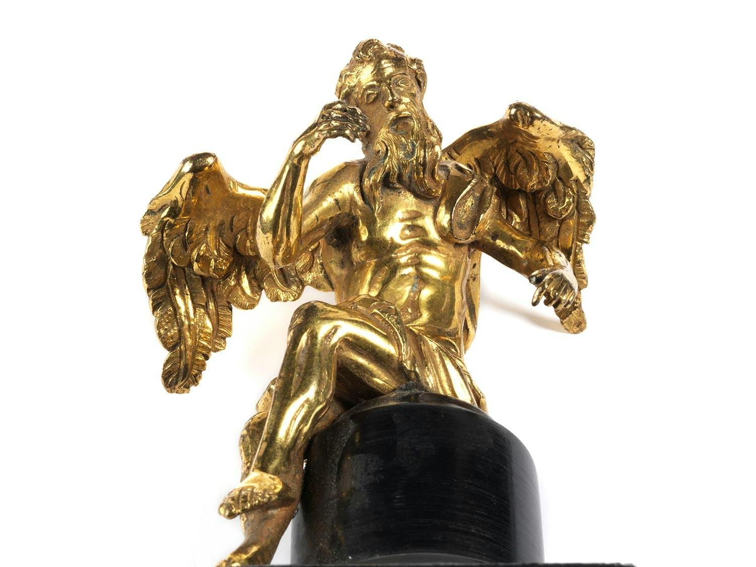 Detailabbildung: Figürchen des Zeitgottes Chronos