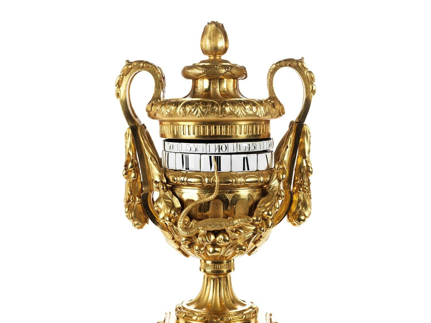 Detailabbildung: Außergewöhnliche große Salonuhr mit Kalender-Komplikation