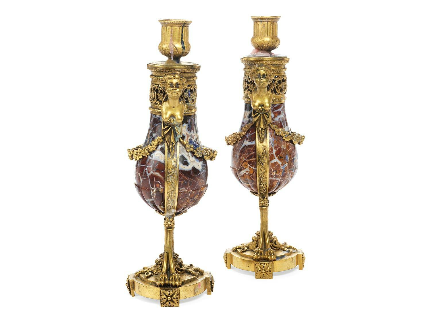 Detailabbildung: Paar höfische Louis XVI-Leuchtervasen