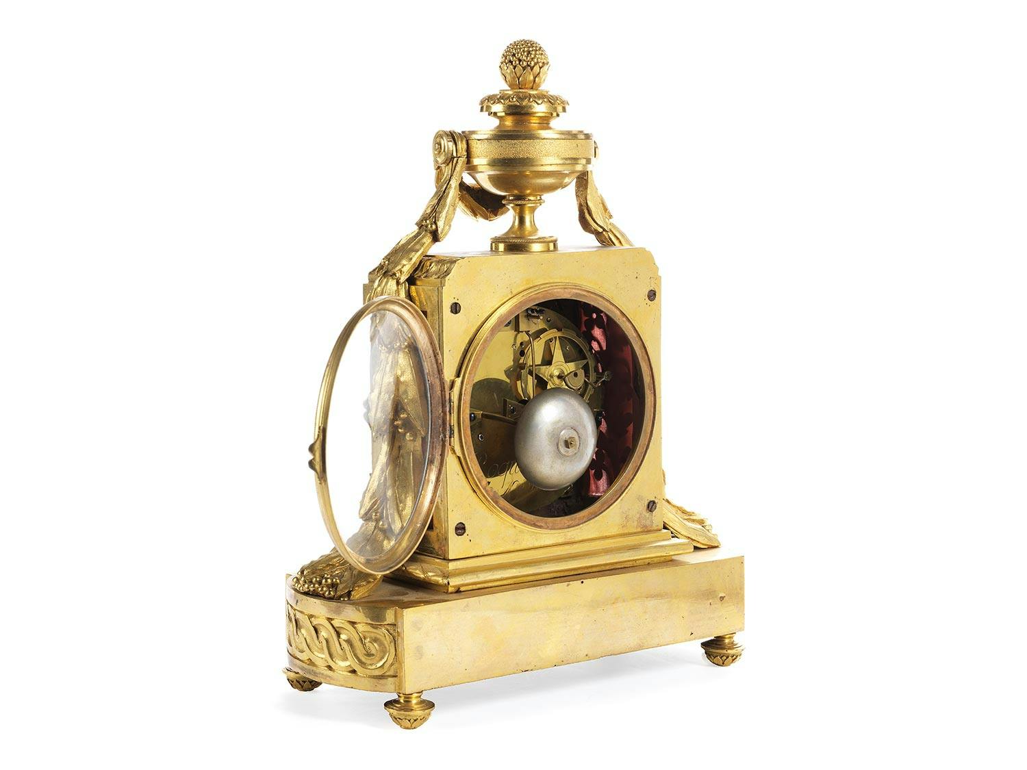 Detailabbildung: Bedeutende Louis XVI-Kaminuhr