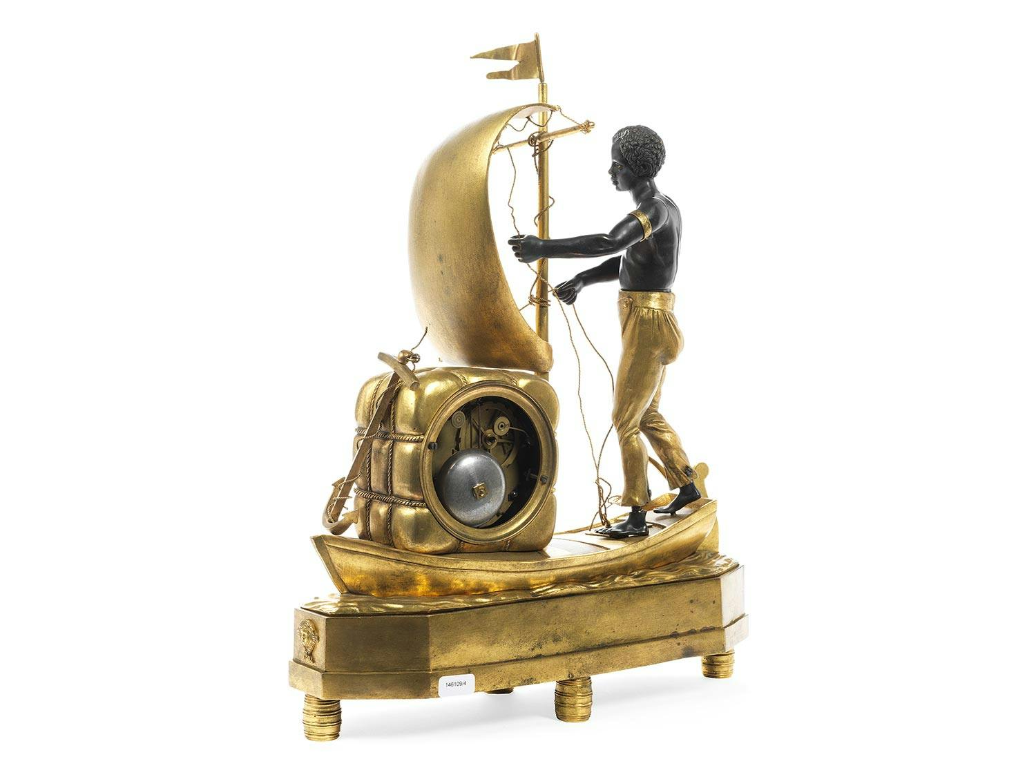 Detailabbildung: Pariser Kaminuhr um 1800 mit Motiven des Seehandels