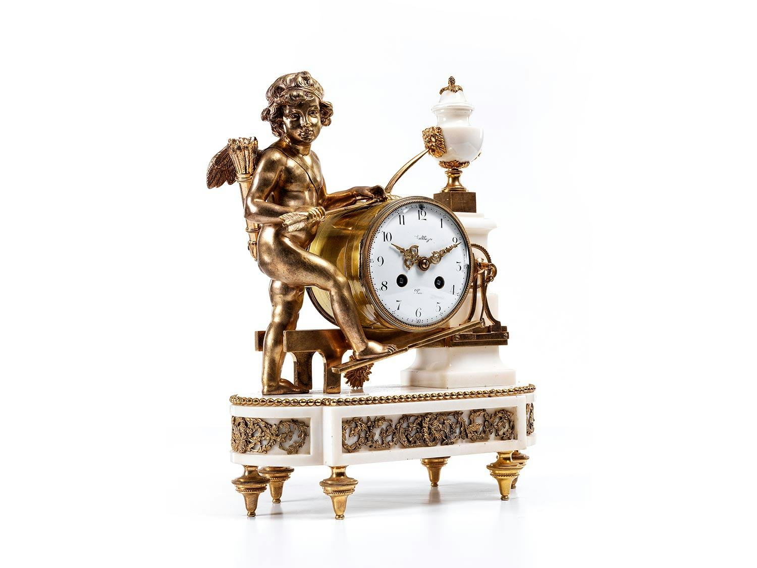 Detailabbildung: Pendule mit Pfeil schleifendem Amor