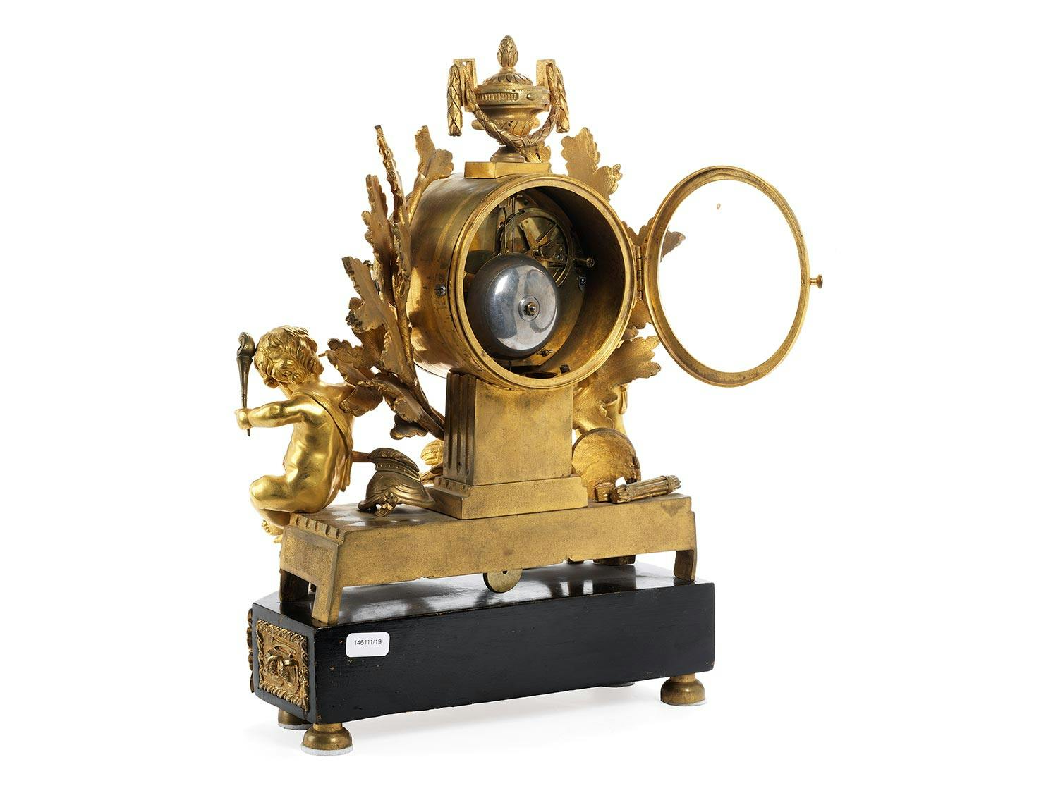 Detailabbildung: Louis XVI-Kaminuhr