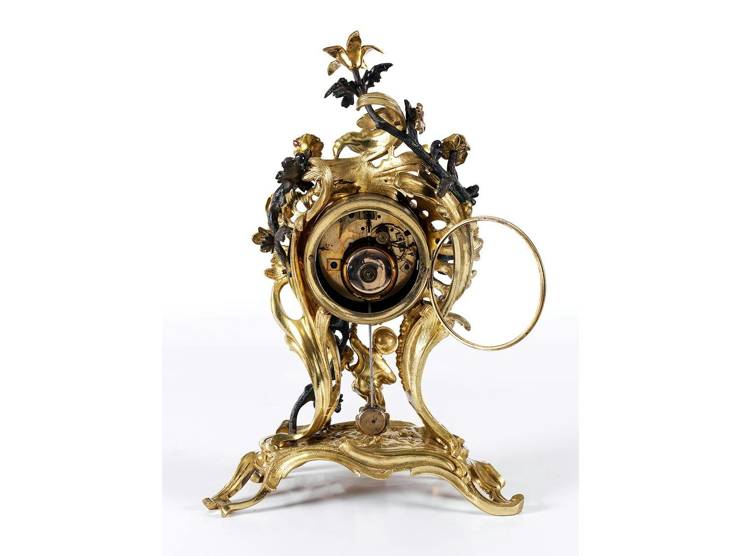 Detailabbildung: Pendule im Louis XV-Stil