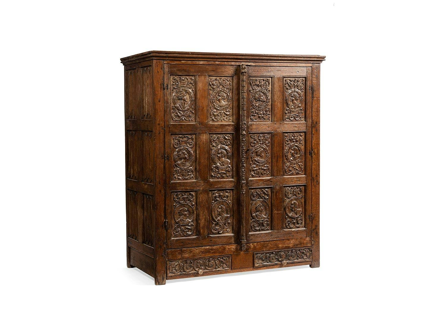 Bedeutender und seltener Schrank aus der Frührenaissance