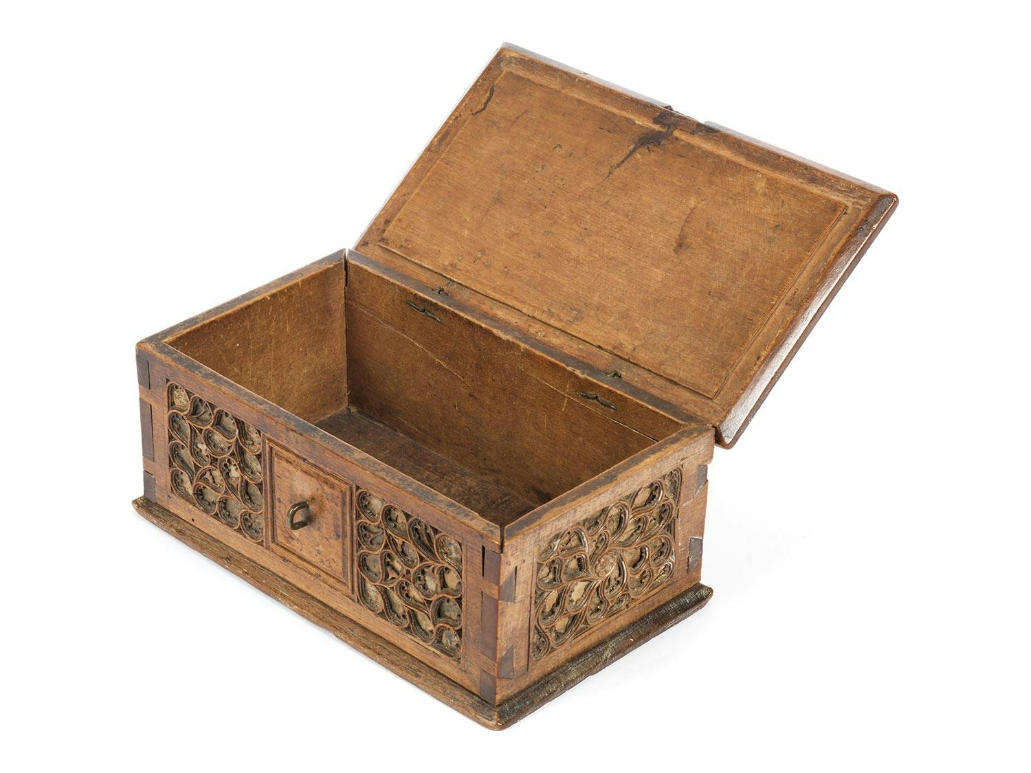 Detailabbildung: Seltenes gotisches Schmuckkästchen