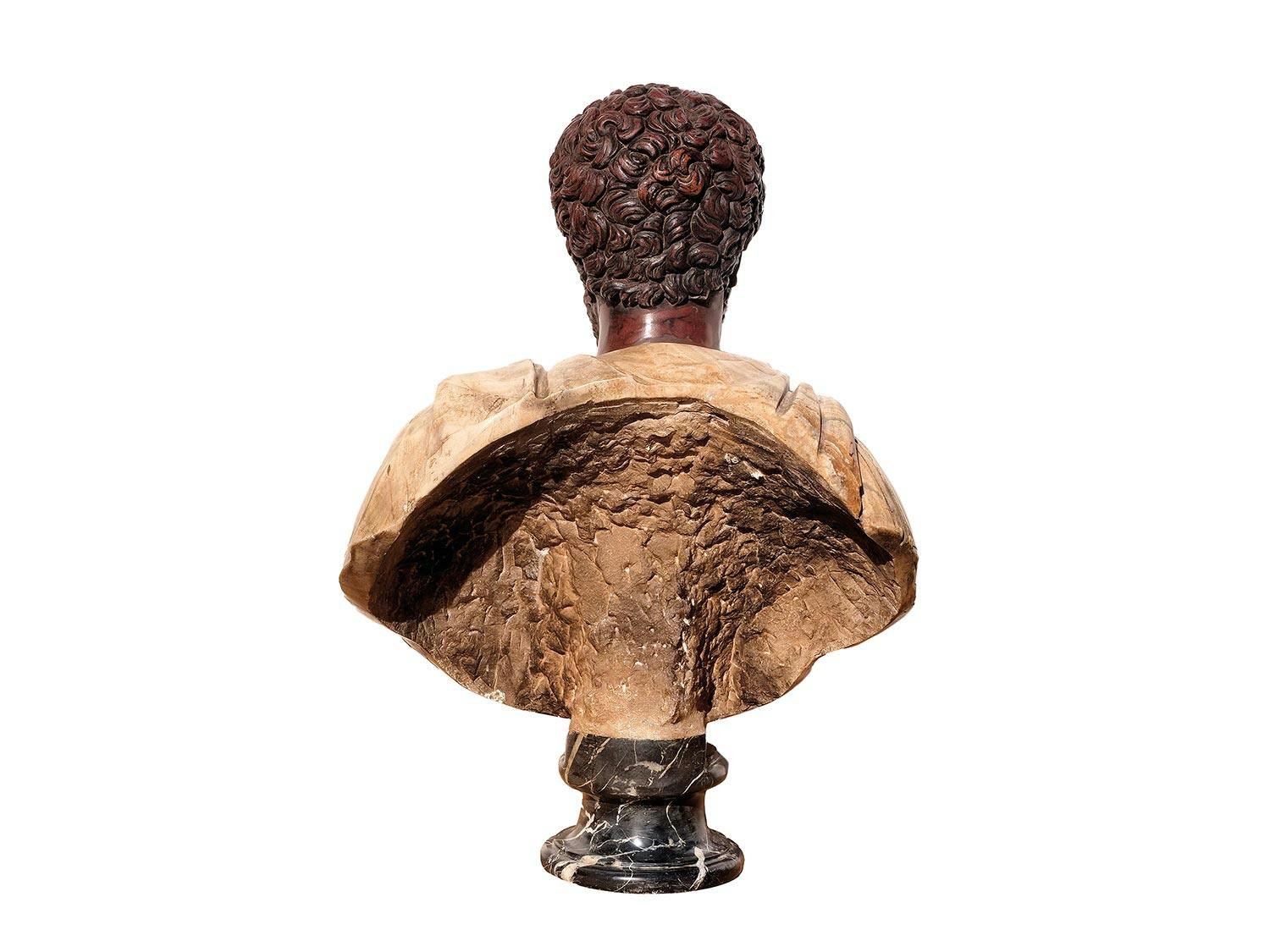 Detailabbildung: Büsten des Marc Aurel und des Nero