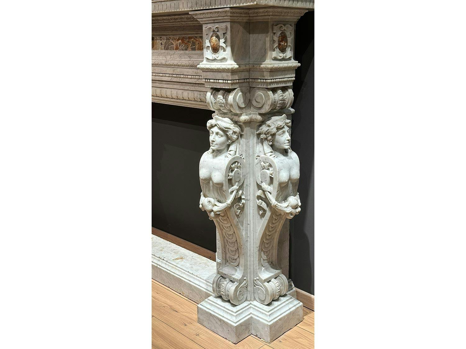 Detailabbildung: Repräsentativer Kamin