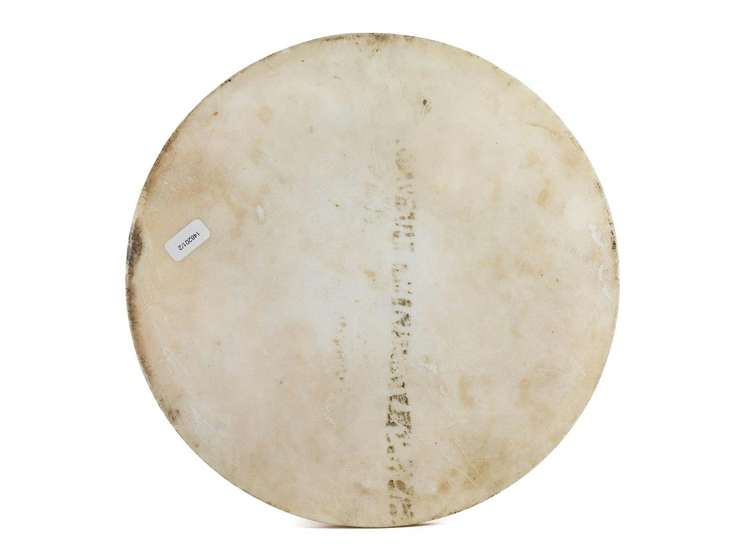 Detailabbildung: Büste eines Klerikers in Memento mori-Darstellung