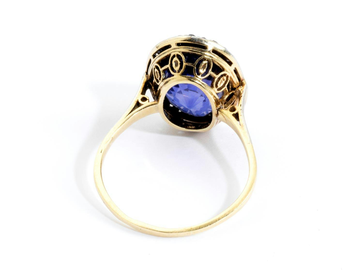 Detailabbildung: Natürlicher Ceylon-Saphir-Diamantring