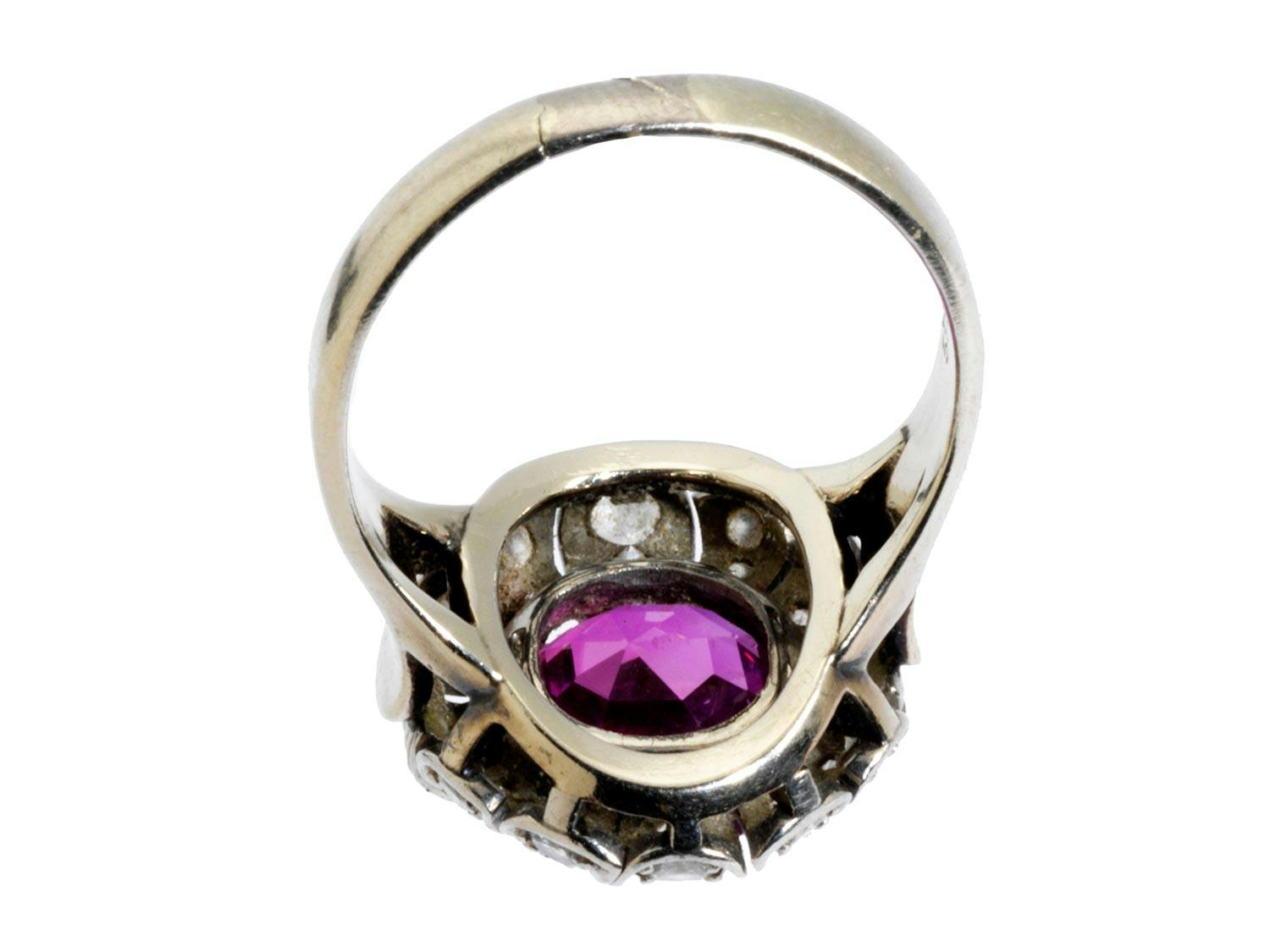 Detailabbildung: Natürlicher Burma-Rubin-Diamantring