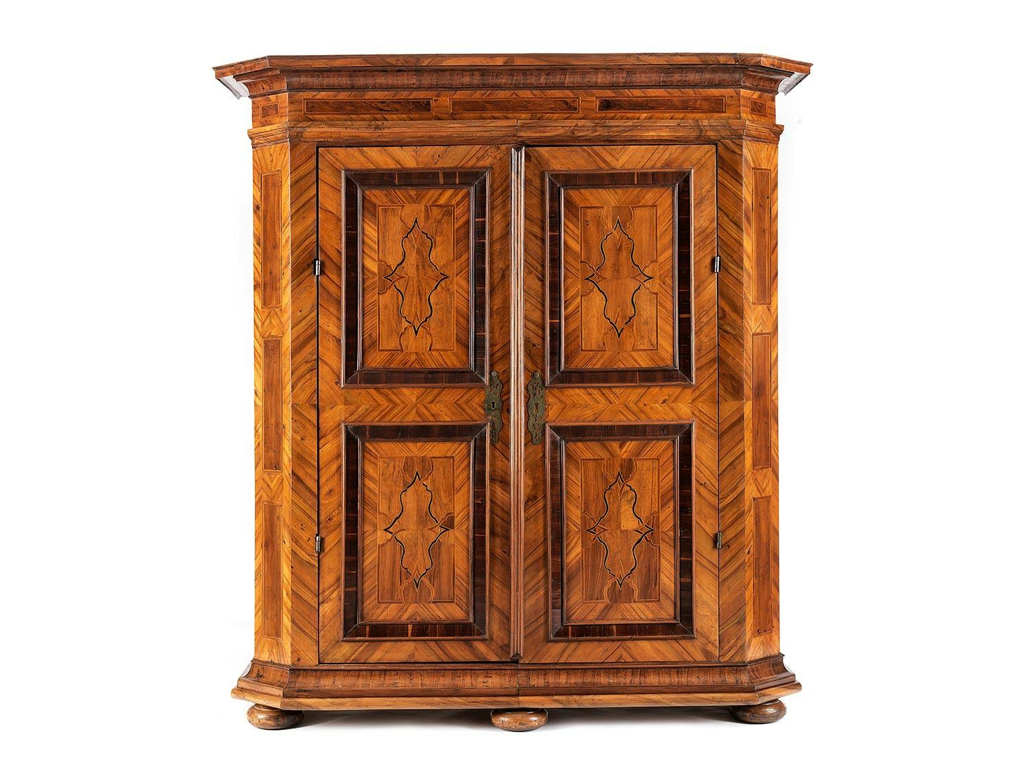 Barock-Schrank