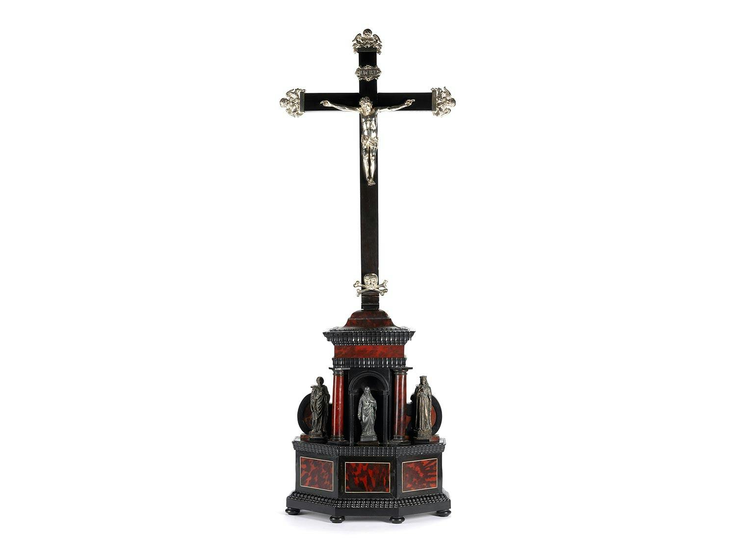 Altarkreuz mit Silberkorpus