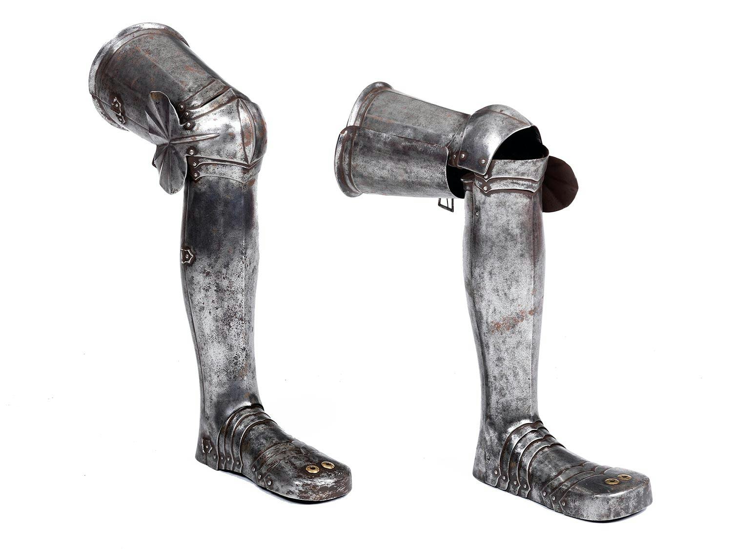 Paar Beinschutzteile