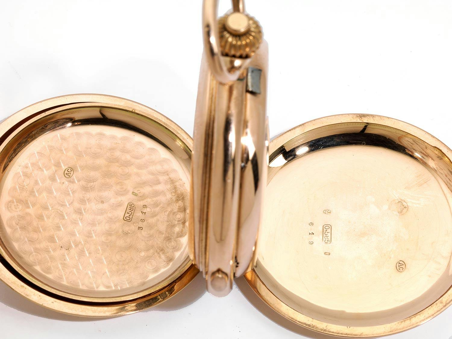 Detailabbildung: Goldene Taschenuhr