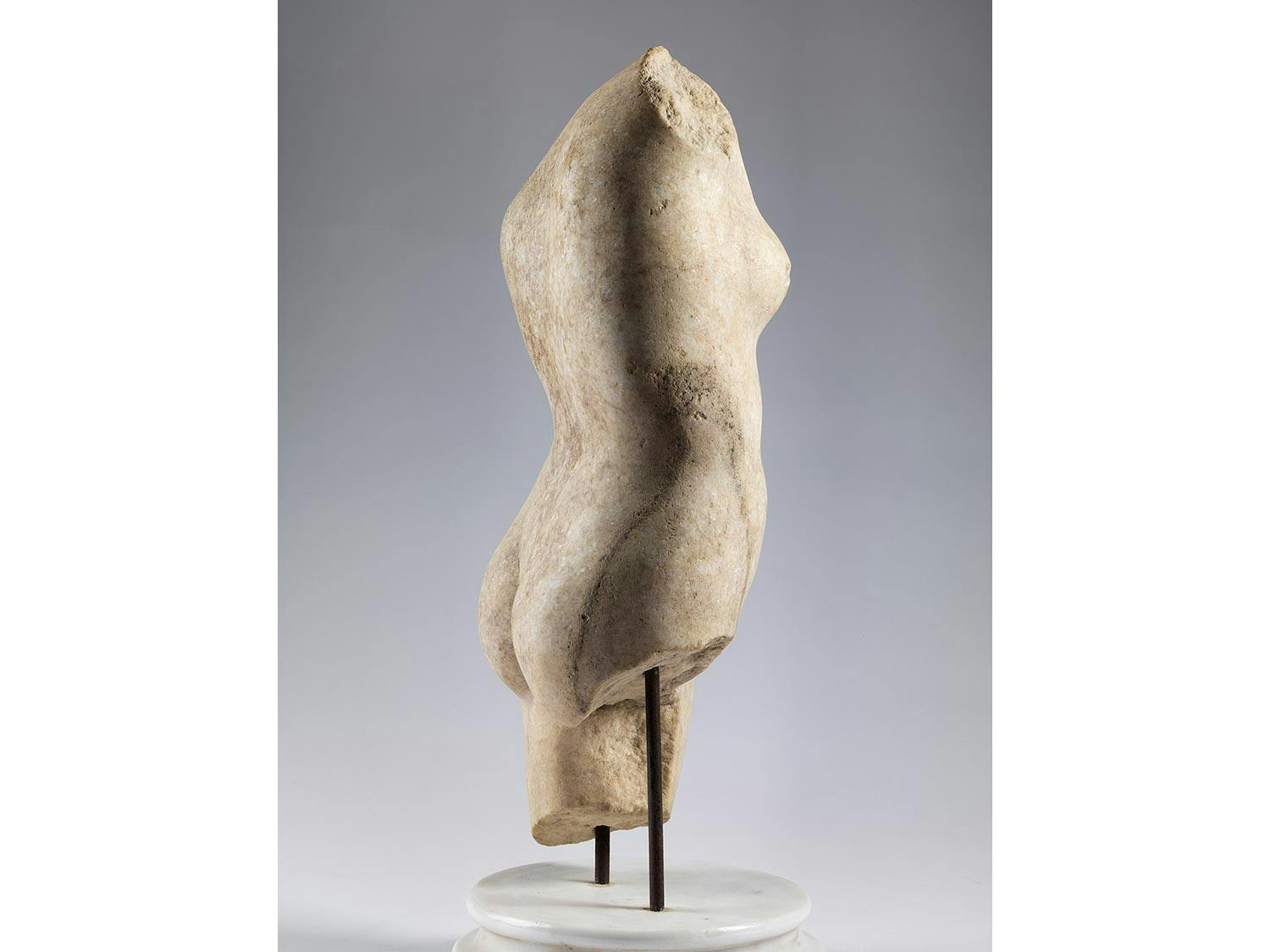 Detailabbildung: Marmortorso einer Aphrodite