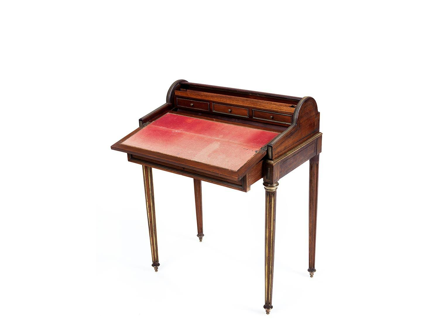 Detailabbildung: Rollsekretär im Empire-Stil