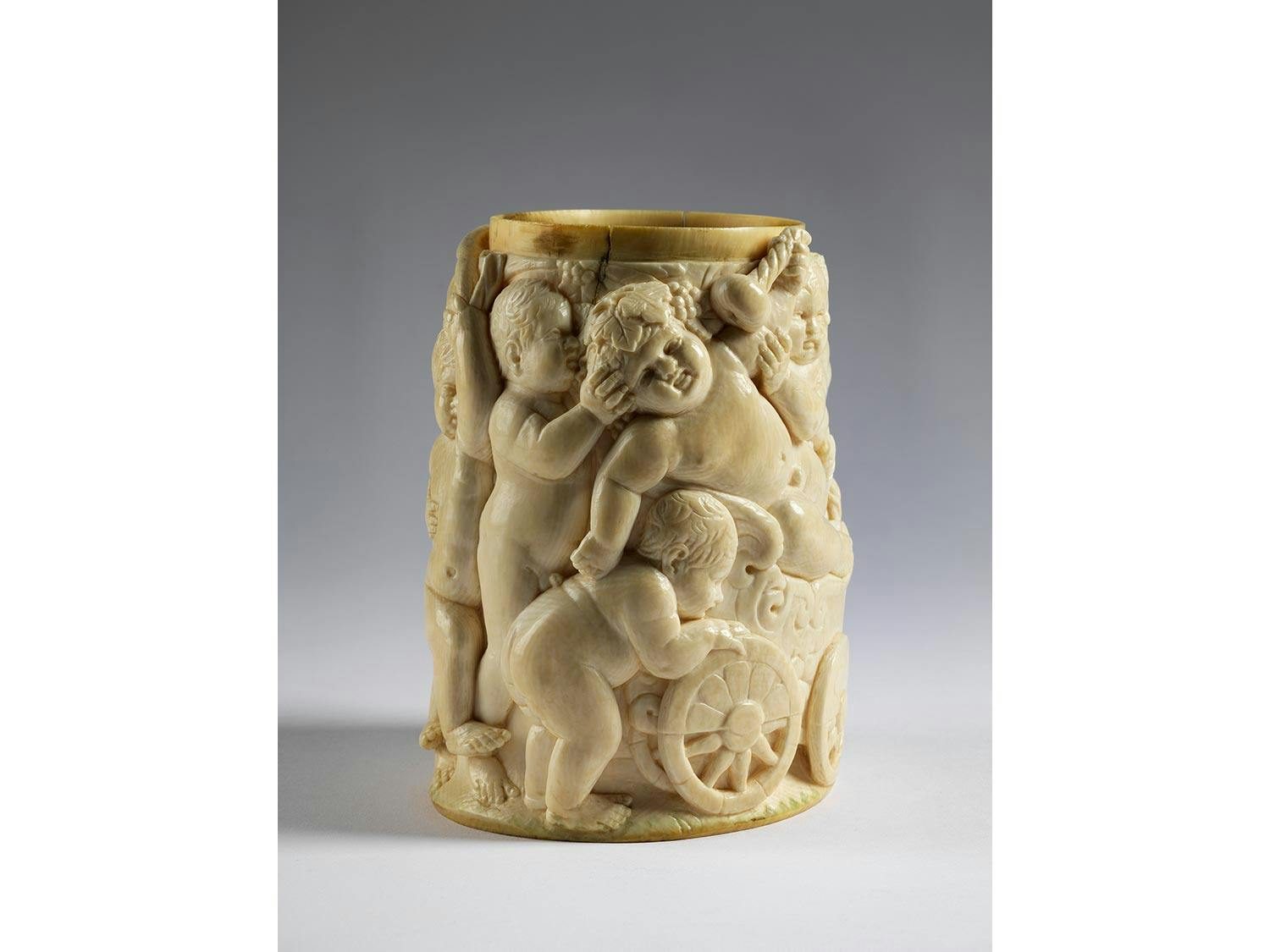 Detailabbildung: Humpen mit Kinderbacchanal