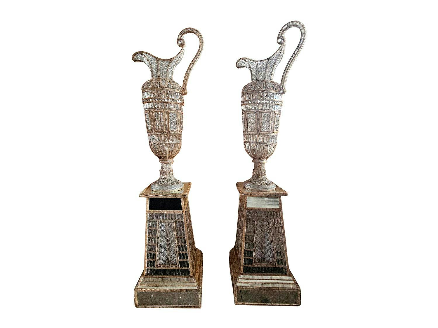 Detailabbildung: Paar Leuchtobjekte in Kannenform