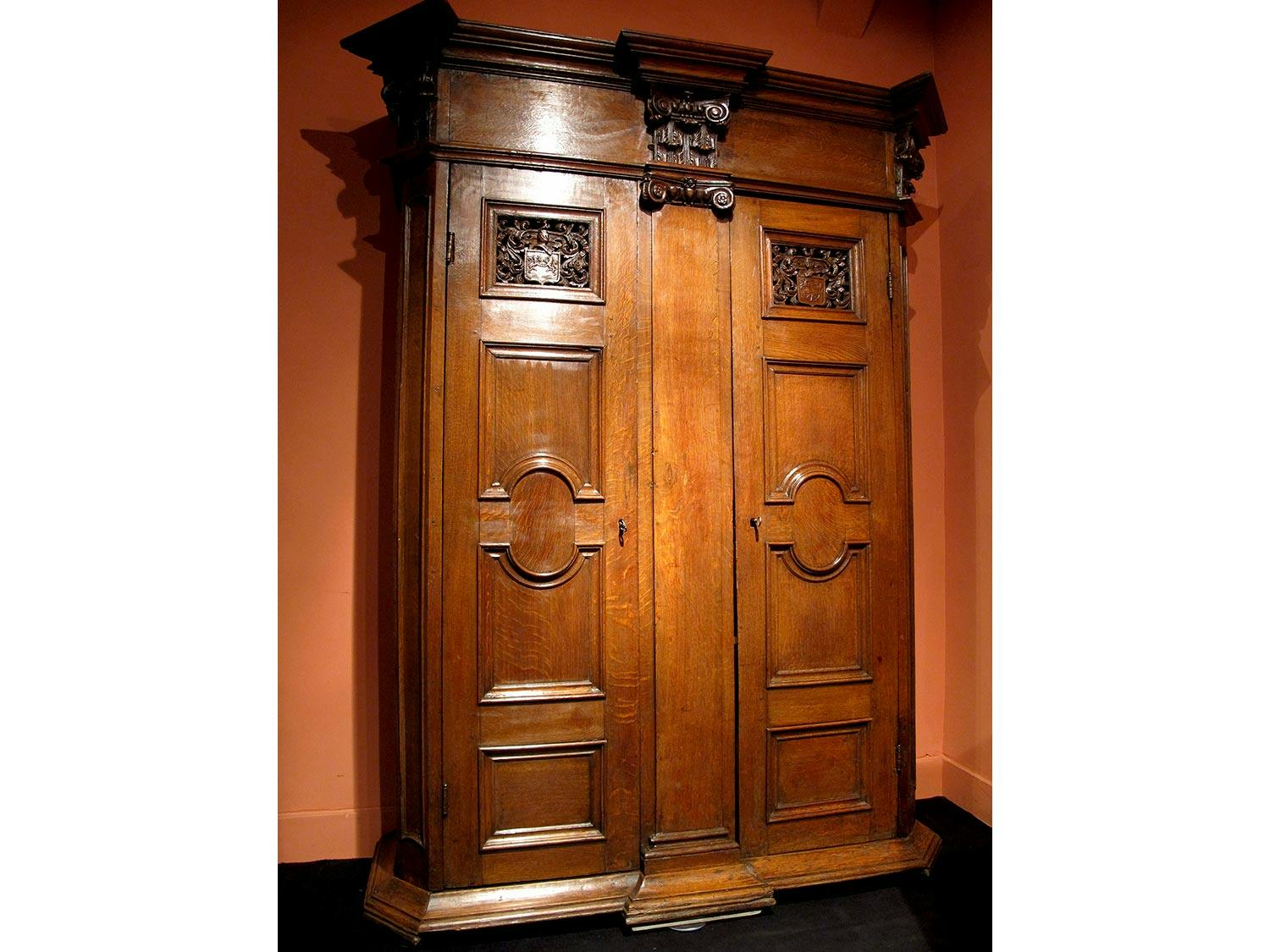Detailabbildung: Barocker Kabinettschrank