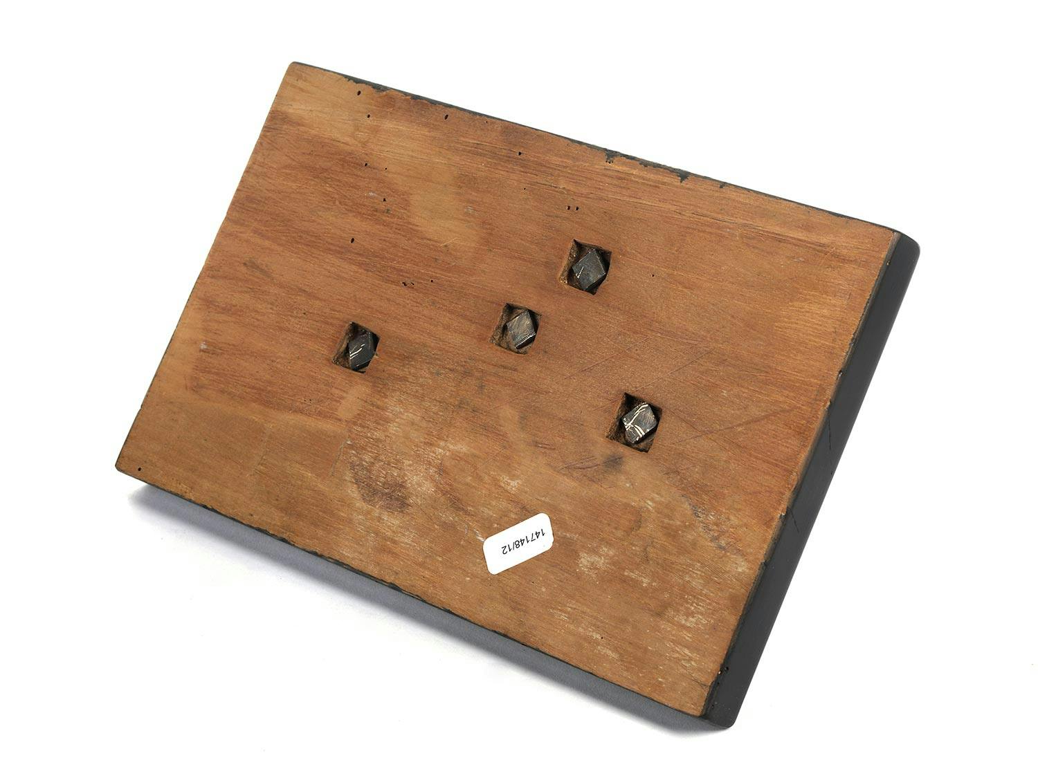 Detailabbildung: Liegende Kuh in Silberguss