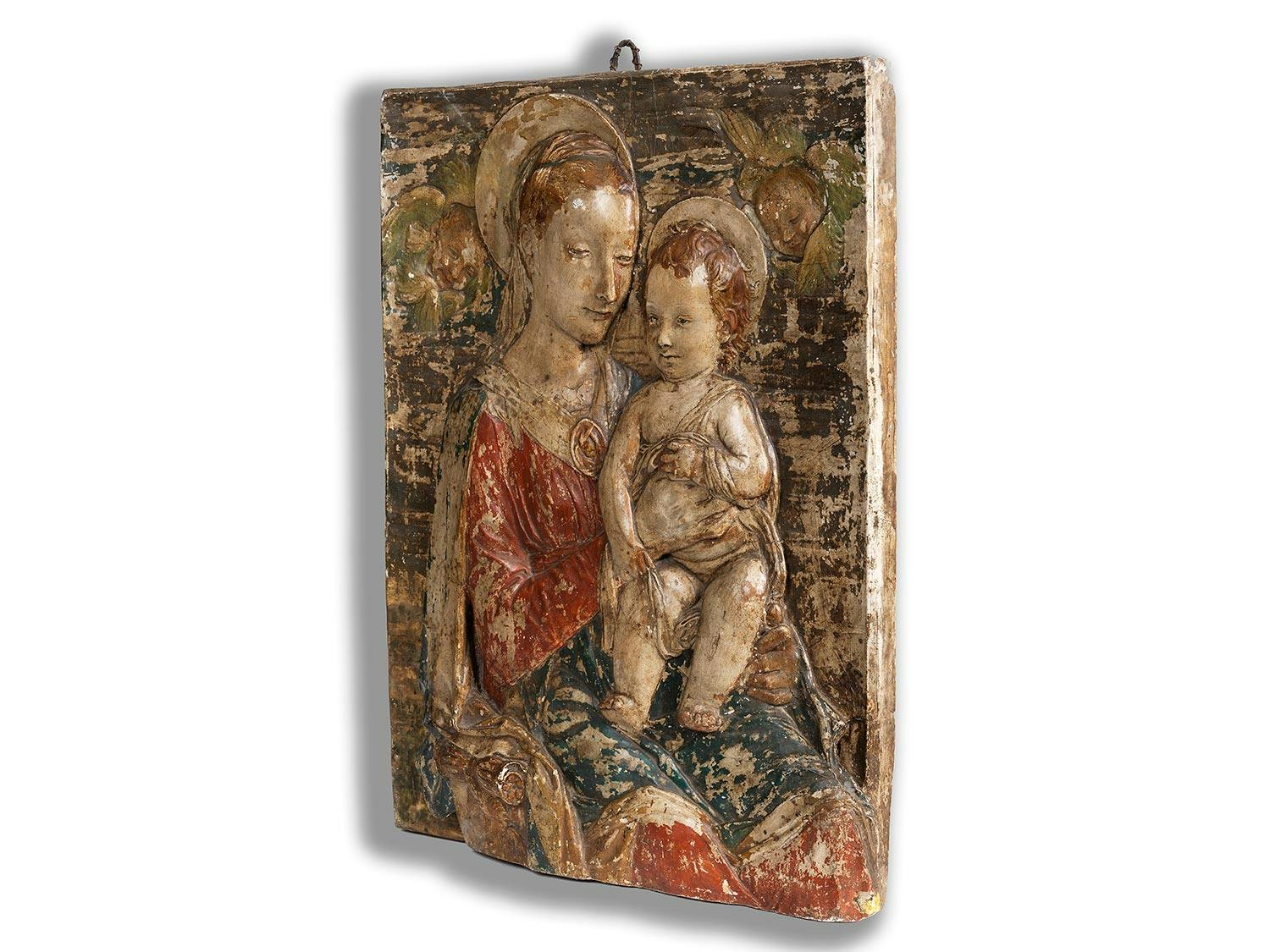 Detailabbildung: Stuckrelief – Maria mit dem Kind