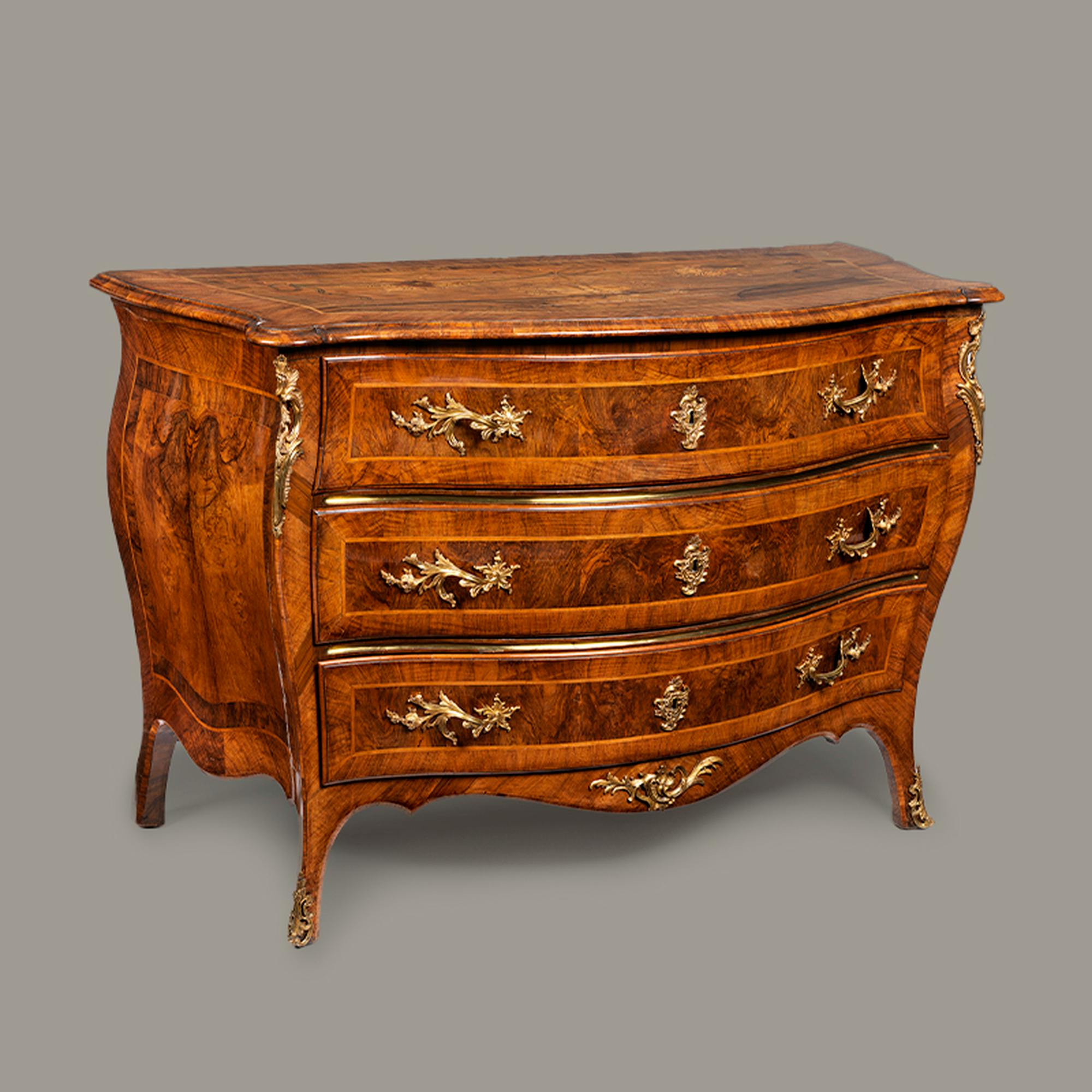 Furniture & Interior