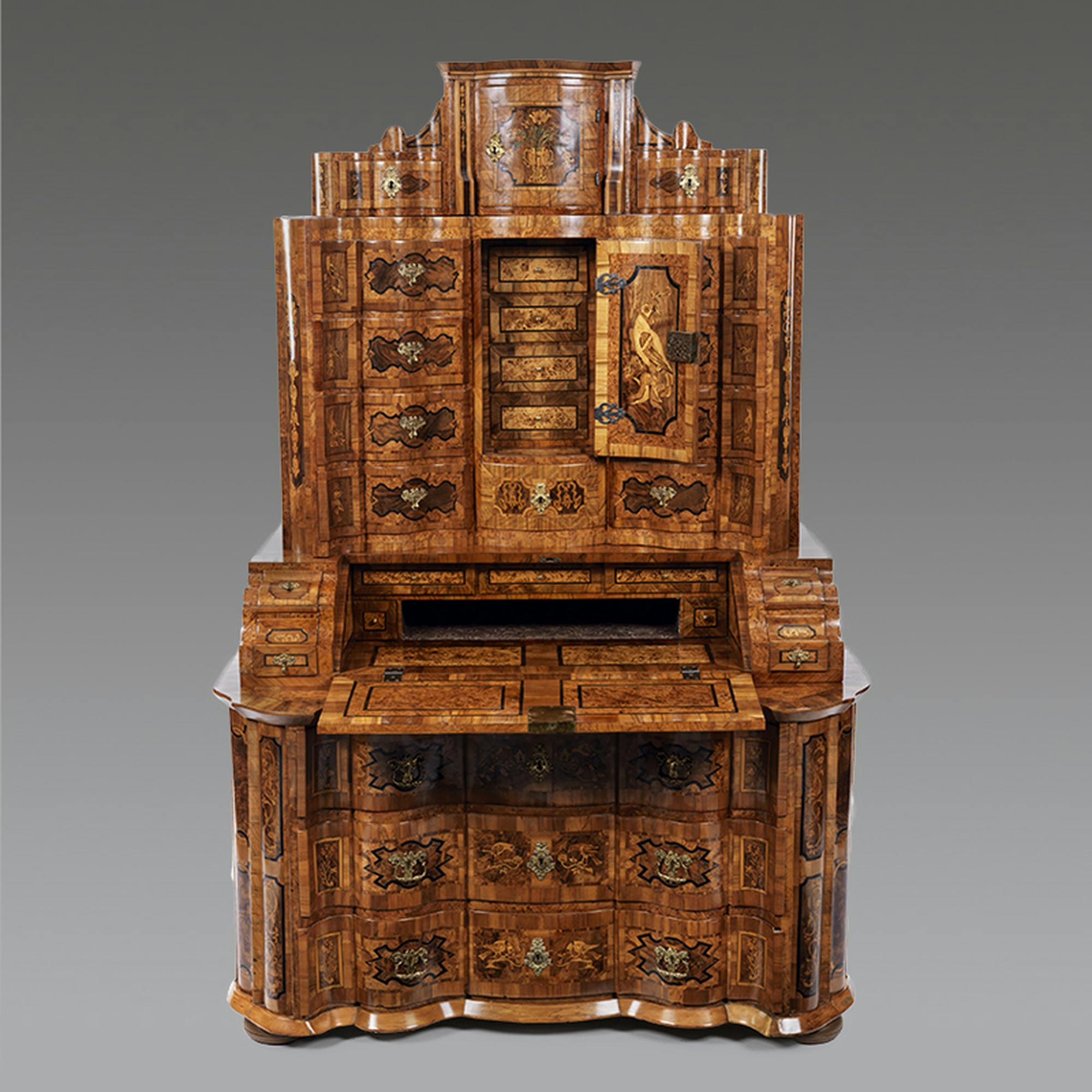 Furniture & Interior